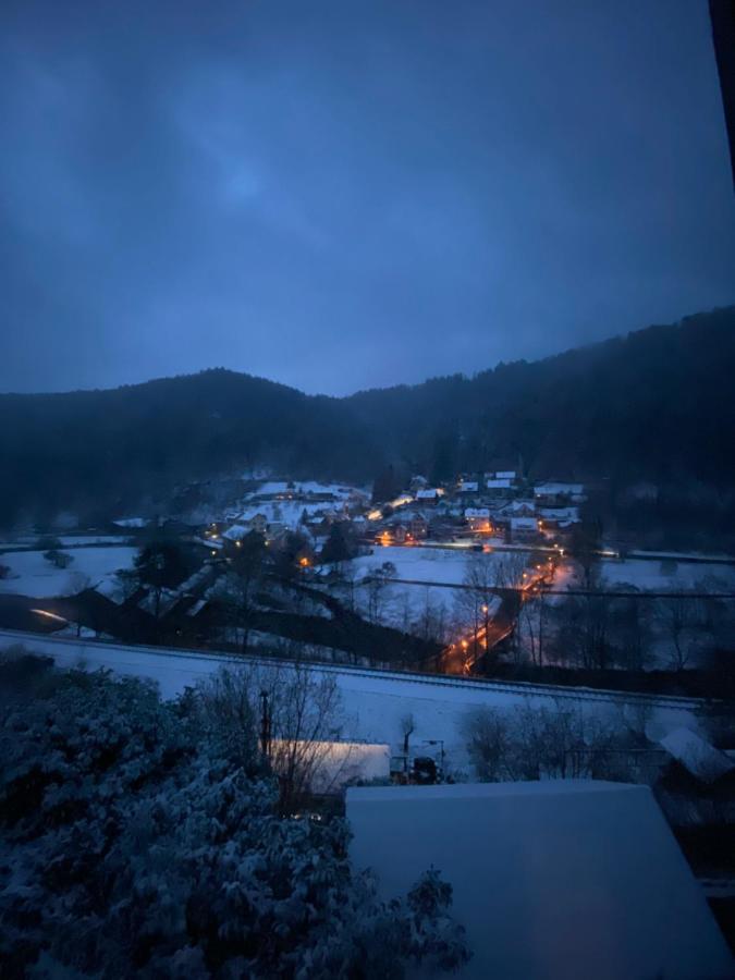 Ferienhaus Waldglueck คาล์ฟ ภายนอก รูปภาพ